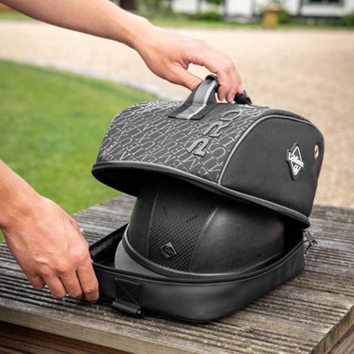 Lemieux Hjelmtaske - "Elite Pro" - Sort - animondo.dk - IT03772001