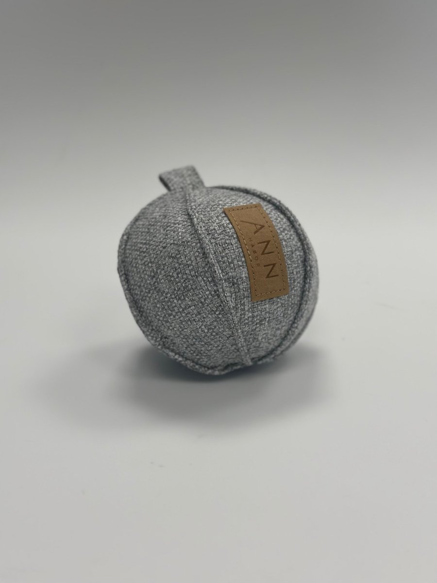 Ann Habor - Bold Hundelegetøj - Lysegrå - animondo.dk - AH0206