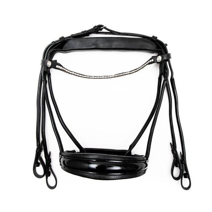 Finesse Bridles Cassidy Kandar, rundsyet m. bredt næsebånd - sort/sort/lak/sølv - animondo.dk