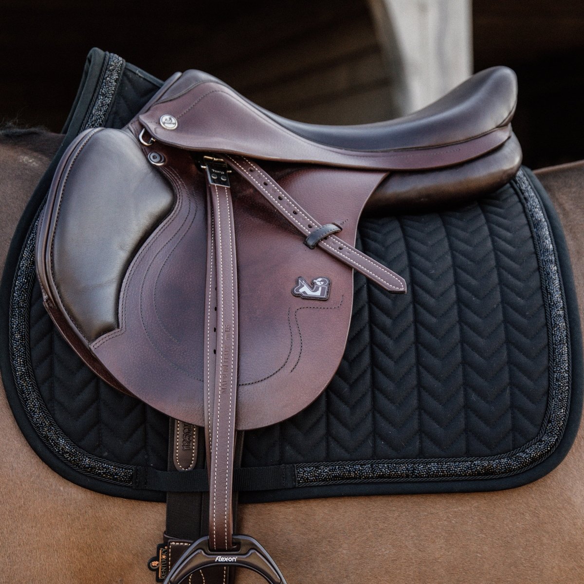 Kentucky Horsewear Glitter Stone Show Springunderlag - Sort - animondo.dk