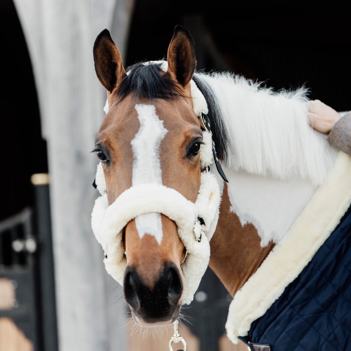 Kentucky Horsewear Lammeskindsgrime - Natur - animondo.dk