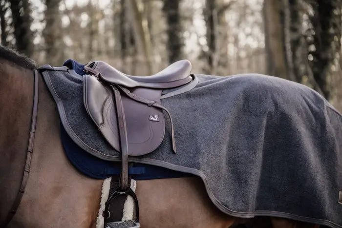 Kentucky Horsewear - Ridedækken m. fleece - Mørkegrå - animondo.dk - 52207 - 08 - M