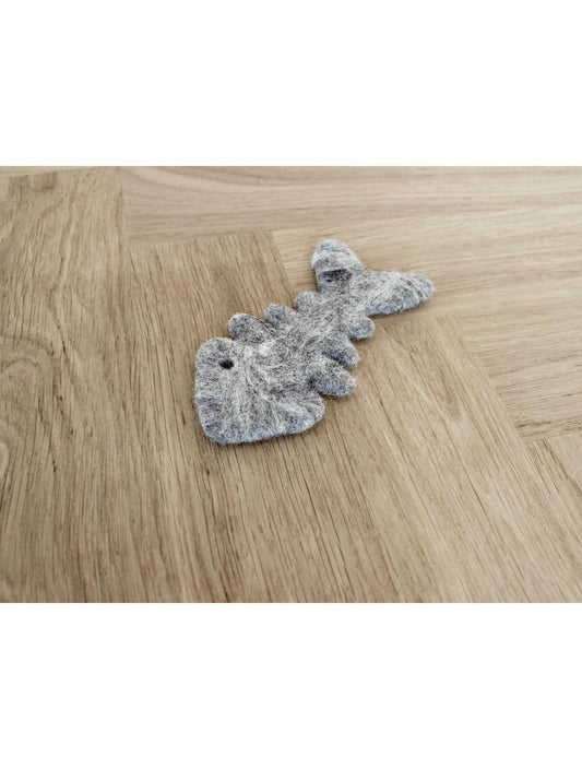 Wooldot Cat Toy Fish Bone Grey - animondo.dk